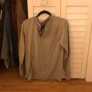 Hanes men’s Henley size medium